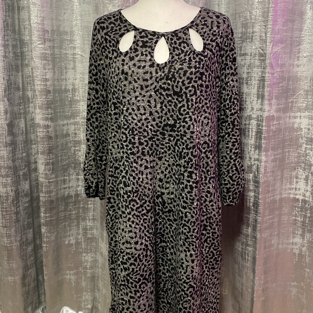 Apt.9  black and gray dress extra large